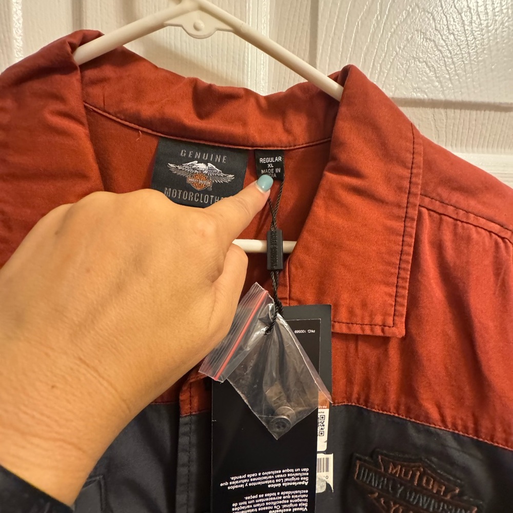 Harley-Davidson Men's Red and Gray Shirt Jacket - Picture 2 of 3